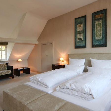 Manoir De Lebioles Hotel Spa Bilik gambar